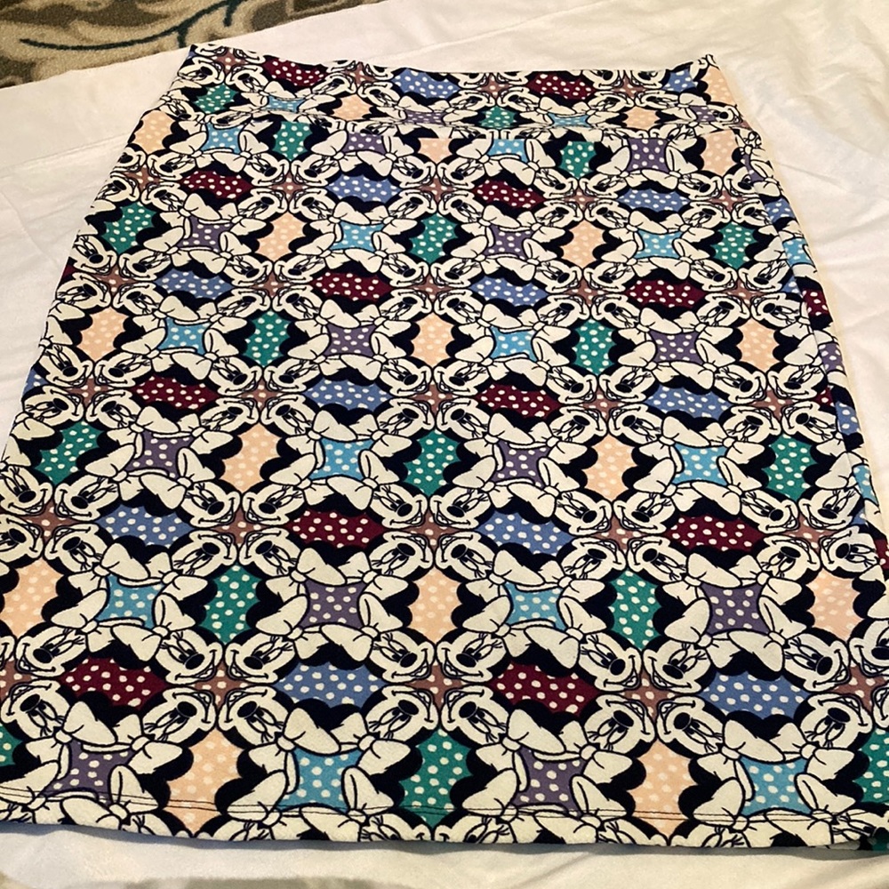 Lularoe Minnie Mouse skirt size XL